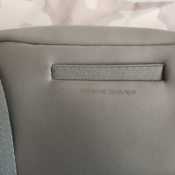 Dagne Dover Ace Neoprene Belt Bag Fanny Pack Sage Green Limited Dust Bag NWT - Picture 5 of 7